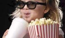 亲嘴引起吃瓜群众讨厌,网友热议道德与礼仪边界