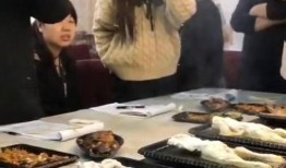 吃瓜群众扔食物电影,一场电影中的狂欢盛宴