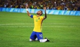 吃瓜群众眼里的球员图片,揭秘吃瓜群众心中的足球巨星风采