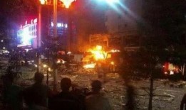 梨花巷吃瓜群众事件视频,一场网络围观下的社会现象解析