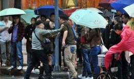 梨花巷吃瓜群众事件视频,一场网络围观下的社会现象解析