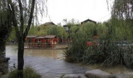 吃瓜群众沙河湿地公园,市民休闲新乐园，生态美景尽收眼底