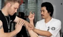 吃瓜群众看好戏图片图文,一场精彩好戏的视觉盛宴