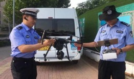 长春交警吃瓜群众视频,网友热议交警与民众互动瞬间