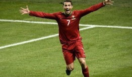 吃瓜群众来踢球,一场别开生面的足球盛宴