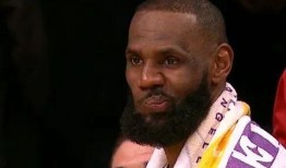 詹姆斯叫吃瓜群众,瓜田里的篮球巨星