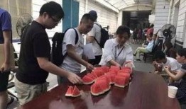 大师吃瓜群众图片,一场视觉盛宴的碰撞