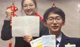 吃瓜群众嗑cp的状态图片,揭秘吃瓜群众嗑cp的疯狂状态