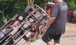 电梯吃瓜群众视频完整版,一场全民围观的热议事件