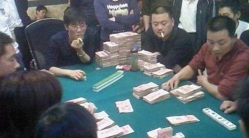 吃瓜群众围观聚众斗殴案例,吃瓜群众围观下的法律拷问