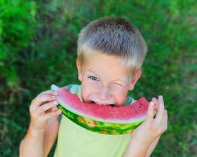 流泪红脸吃瓜群众