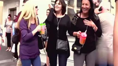 恶搞路人吃瓜群众,笑料百出！