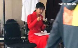 吃瓜群众抹胸裙图片高清